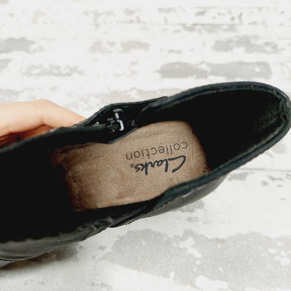 NEW Clarks Bayla Glow Black Leather Block Heel Ankle Boots K395 - Picture 10 of 12